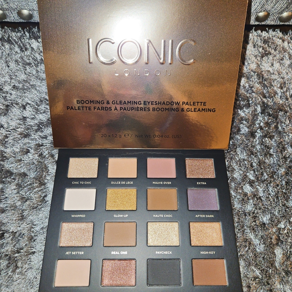 ICONIC London Booming & Gleaming Eyeshadow Palette - Gold, Brown, Cream Hues